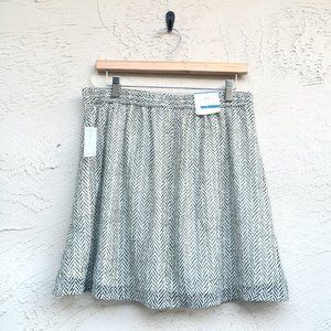 Old Navy Pleated Chiffon Pull-On Mini Skirt (US M)